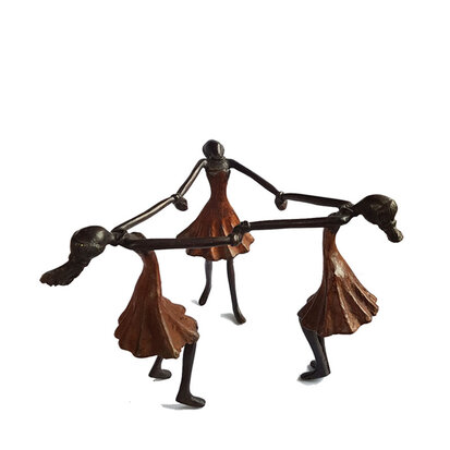 dansende-vrouwen-bruine-golvende-rokken