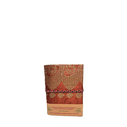 sari-notebook-bruin-goud