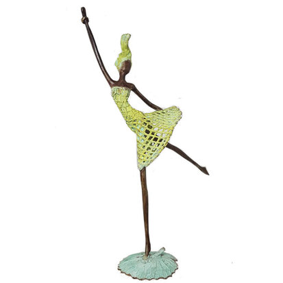 danseres in groene jurk zijkant