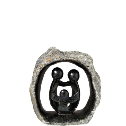 familie 3 in ruwe steen