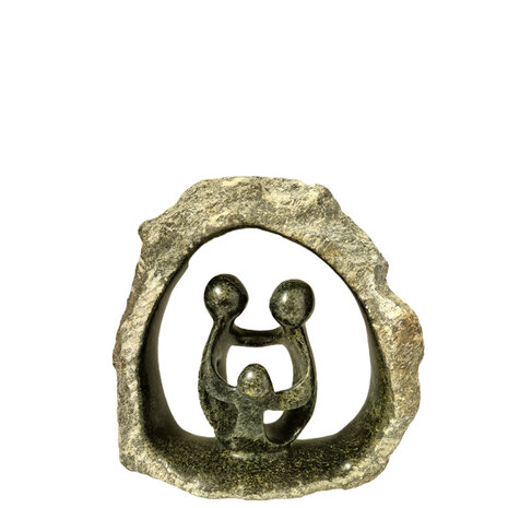 familie 3 in ruwe steen