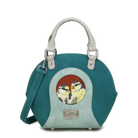 Beste friends petrol front