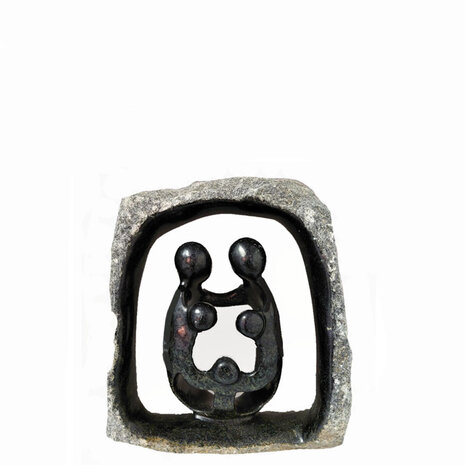 Familie 5  in ruwe steen