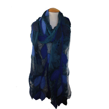 Sjaal blauwe blaadjes op chiffon