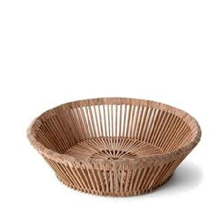 Mandje van hout by Piet hein Eek