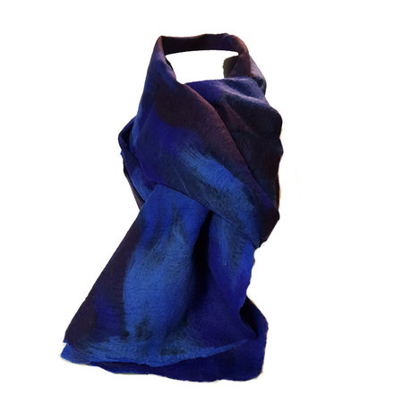 Sjaal gevilt op chiffon royal blue