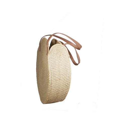 Boodschappenmand van gras omwikkeld met raffia