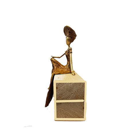 Vrouw in goud
