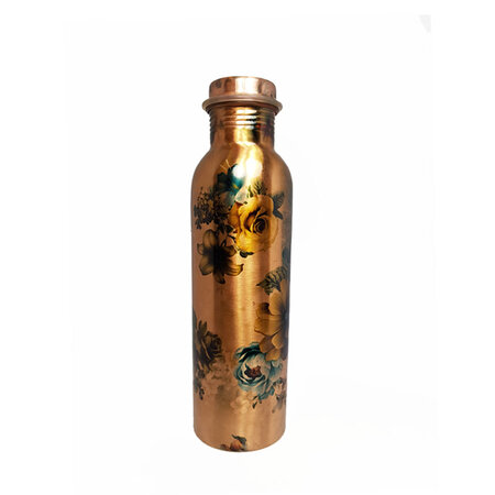 Koperen fles groene bloemen