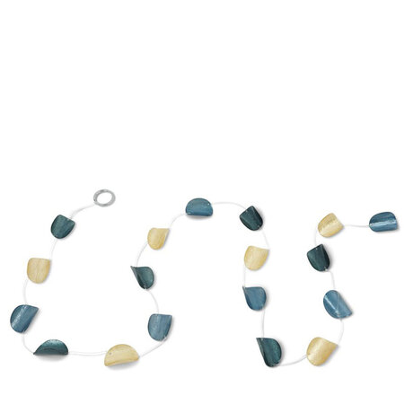 String capiz blue bended