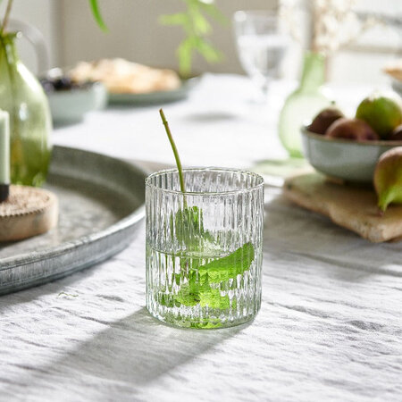 Geribbeld glas