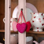 Hanger hart love fuchsia