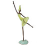 Danseres in groene jurk